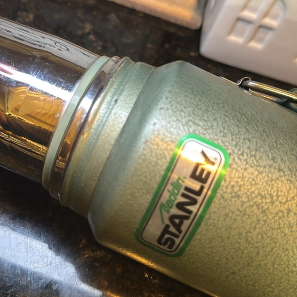 SOLD Vintage Stanley Aladdin thermos flask No A- 944DH Quart - Picture 2 of 13